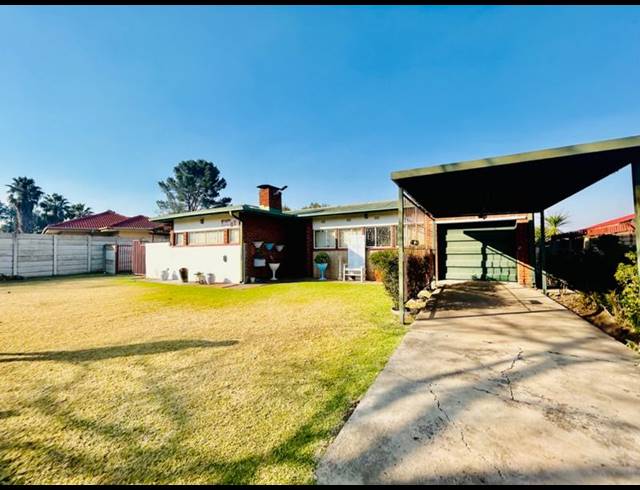 3 BEDROOM HOUSE FOR SALE IN VANDERBIJLPARK SW 1
